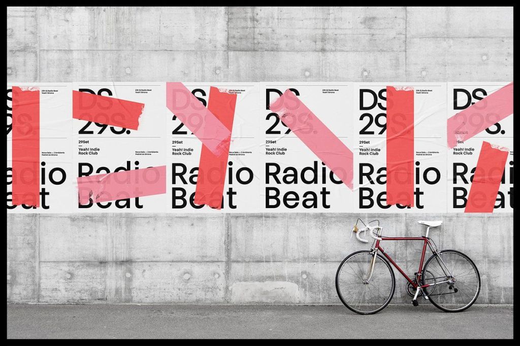 15+ Download Free Glued Poster Mockup&nbsp;PSD